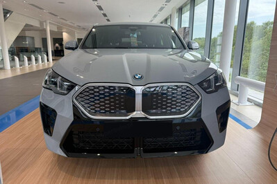 BMW iX2 eDrive20