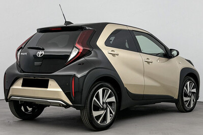 Toyota Aygo X Executive 1.0 benzyna