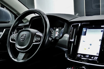 Volvo V90 D5 AWD Momentum aut