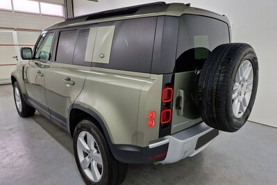 Land Rover Defender 110 X-Dynamic SE