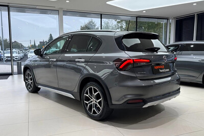 Fiat Tipo 1.6 MultiJet Cross