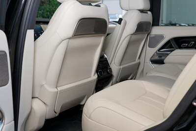 Land Rover Range Rover 4.4 V8 P530 Autobiography SWB