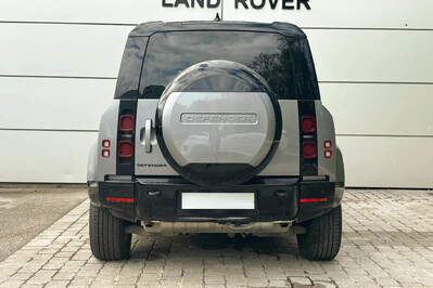 Land Rover Defender 110 D300 X-Dynamic HSE