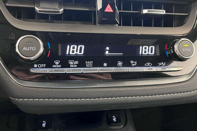 Suzuki Swace 1.8 Hybrid Premium Plus CVT