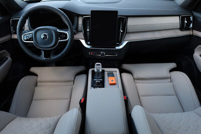 Volvo XC90 T8 AWD Plug-In Hybrid Plus Bright 7os