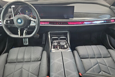 BMW Seria 7 M760e xDrive