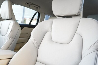 Volvo V60 B4 D Plus Dark