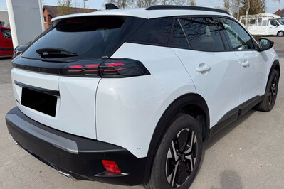 Peugeot 2008 Allure EAT8 1.2 PureTech