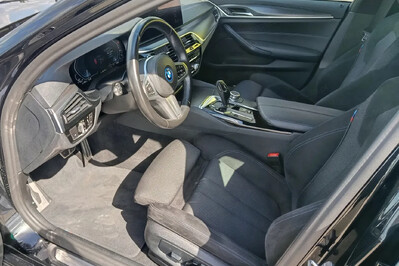 BMW Seria 5 530e xDrive M Sport