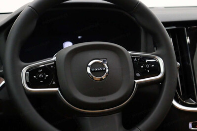 Volvo V60 T6 AWD Plug-In Hybrid Plus Dark