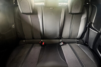 Peugeot 208 1.2 PureTech GT Line S&S EAT8