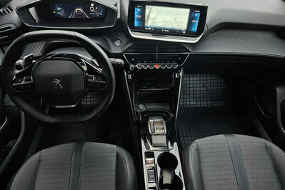 Peugeot 2008 1.2 PureTech Allure S&S EAT8