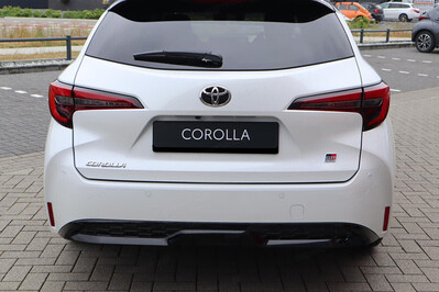 Toyota Corolla GR Sport 2.0 Hybrid Dynamic Force