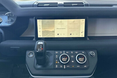 Land Rover Defender 110 3.0 D200 S