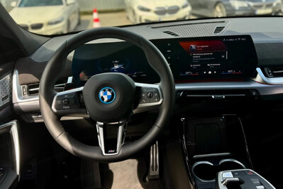BMW iX2 eDrive20