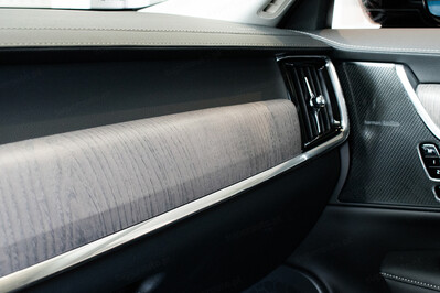 Volvo V90 T6 AWD Plug-In Hybrid Plus Dark