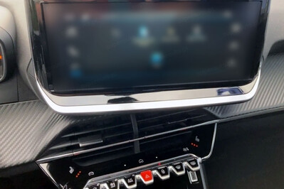 Peugeot 2008 Style e-DCS6 1.2 mHEV