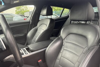 Kia Stinger GT 3.3 T-GDI V6  AWD