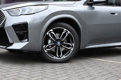 BMW iX2 eDrive20