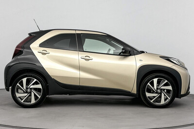 Toyota Aygo X Executive 1.0 benzyna