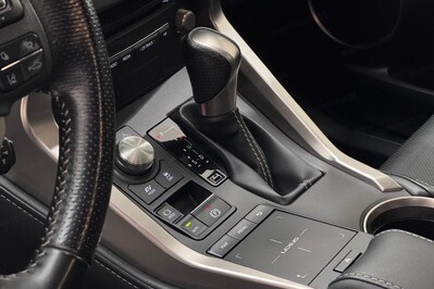 Lexus NX 300h F Sport AWD