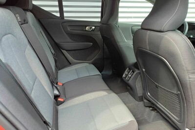 Volvo XC40 B3 Plus Dark