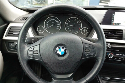 BMW Seria 3 Gran Turismo 320i GPF xDrive aut