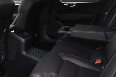 Volvo V90 T6 AWD Plug-In Hybrid Plus Dark