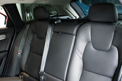 Volvo V90 T6 AWD Plug-In Hybrid Plus Dark