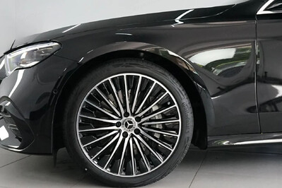 Mercedes E Klasa 220 d 4-Matic AMG