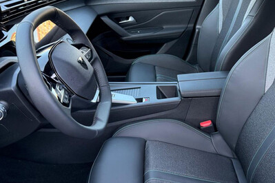 Peugeot 408 Allure e-DCS 1.2 mHEV