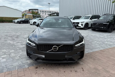 Volvo V90 T6 AWD Plug-In Hybrid Plus Dark