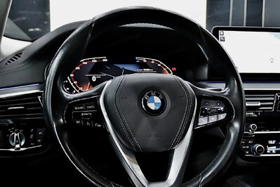 BMW Seria 5 520d xDrive  Luxury Line sport-aut