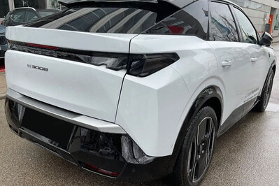 Peugeot 3008 e-3008 GT 73kWh