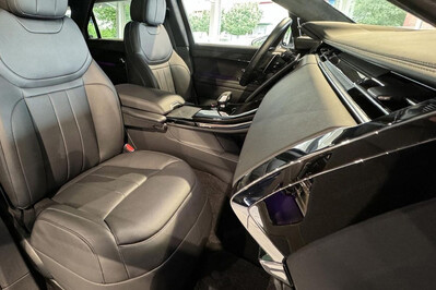 Land Rover Range Rover Sport 4.4 V8 P530 Autobiography