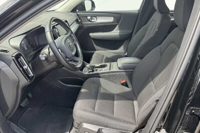 Volvo XC40 T3 Momentum Pro