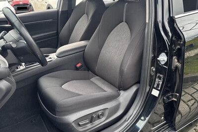 Toyota Camry 2.5 Hybrid Comfort CVT