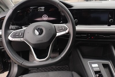 Volkswagen Golf Life 1.0 eTSI  DSG