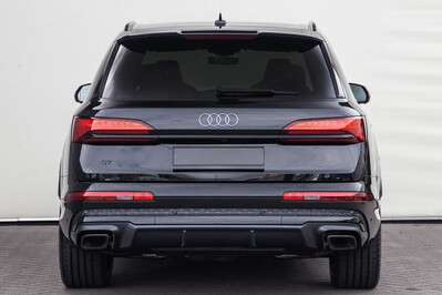 Audi Q7 55 TFSI e quattro S Line