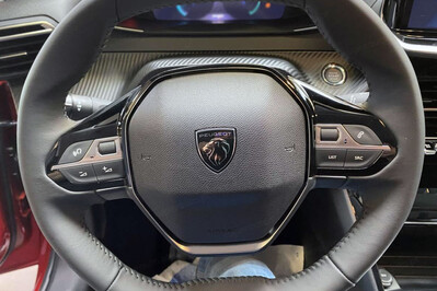 Peugeot 208 e-208 Allure