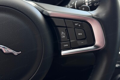 Jaguar E-Pace i4D AWD R-Dynamic S