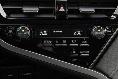 Toyota Camry Executive CVT