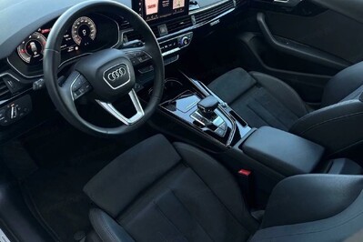 Audi A4 40 TDI S Line S tronic