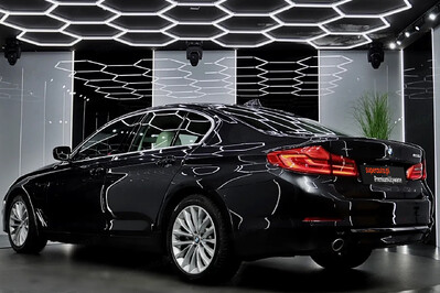 BMW Seria 5 530i GPF xDrive Luxury Line sport-aut