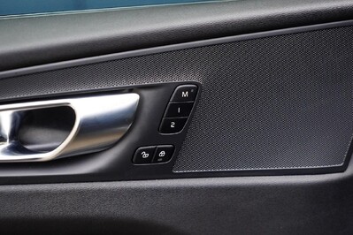 Volvo XC60 T6 Plug-In Hybrid AWD Plus Bright