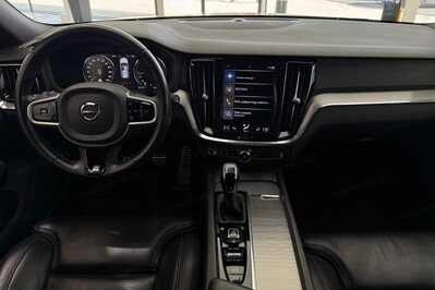 Volvo V60 D4 R-Design