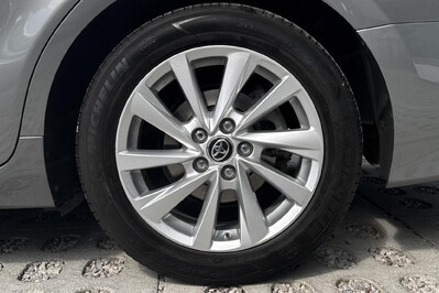 Toyota Camry Comfort 2.5 Hybrid  CVT