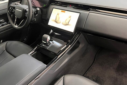 Land Rover Range Rover Sport D250 SE