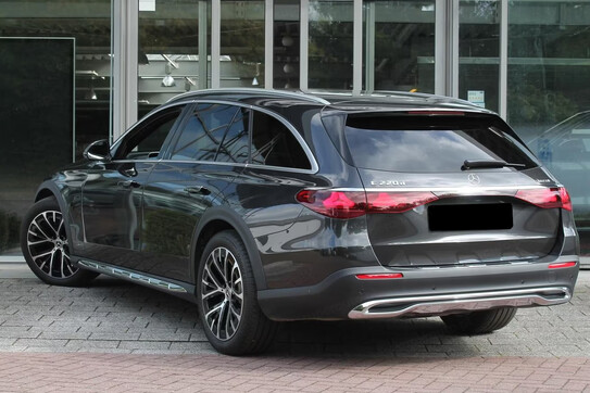 Mercedes E Klasa 220 d  4-Matic All-Terrain Avantgarde Estate