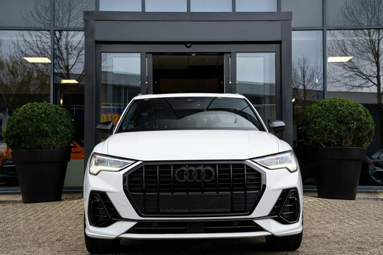 Audi Q3 35 TFSI S line S tronic